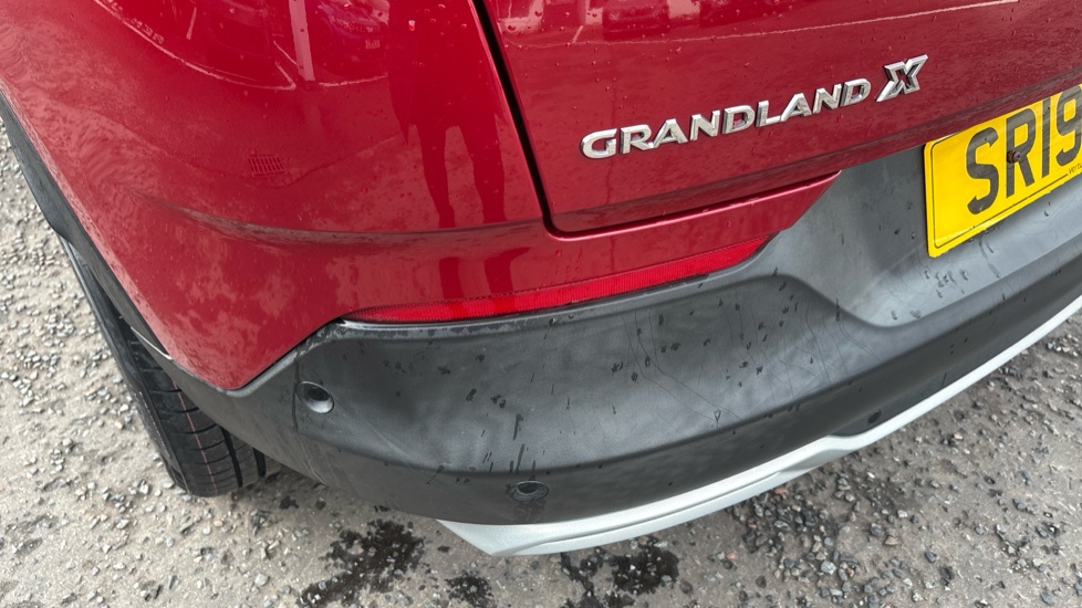 Vauxhall Grandland X 1.2 Turbo Design Line 5dr Petrol Hatchback - Image 31