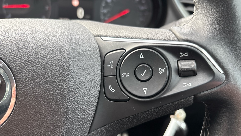 Vauxhall Grandland X 1.2 Turbo Design Line 5dr Petrol Hatchback - Image 43