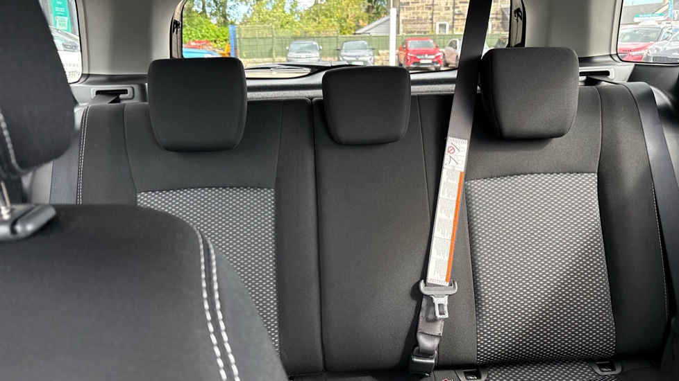 Suzuki Vitara 1.4 Boosterjet 48V Hybrid SZ-T 5dr Petrol Estate - Image 15