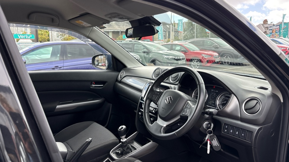 Suzuki Vitara 1.4 Boosterjet 48V Hybrid SZ-T 5dr Petrol Estate - Image 42