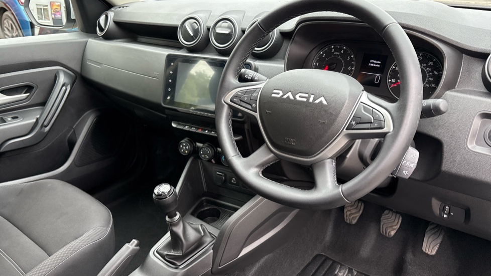 Dacia Duster 1.0 TCe 90 Expression 5dr Petrol Estate - Image 46