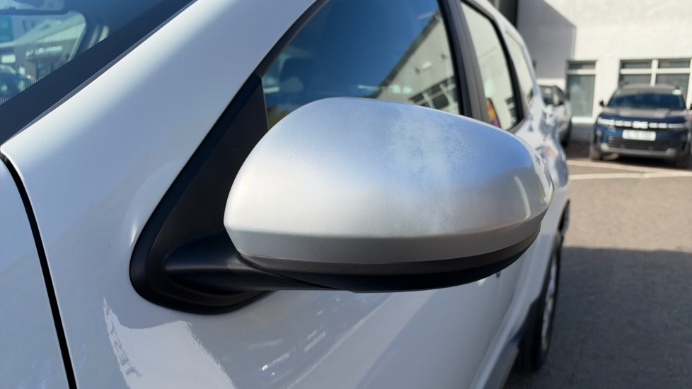 Dacia Duster 1.0 TCe 90 Expression 5dr Petrol Estate - Image 21