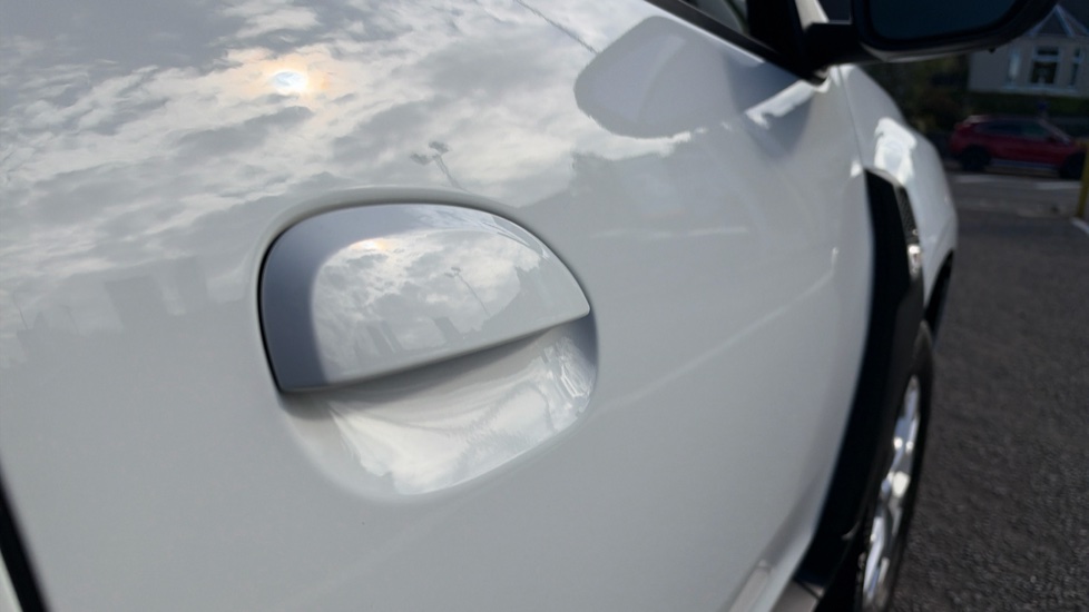 Dacia Duster 1.0 TCe 90 Expression 5dr Petrol Estate - Image 31
