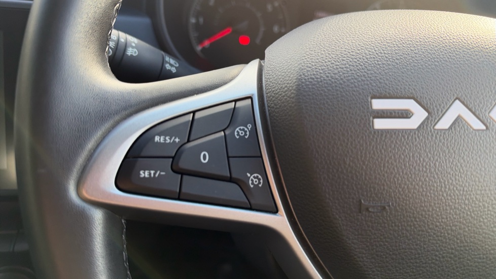 Dacia Duster 1.0 TCe 90 Expression 5dr Petrol Estate - Image 51