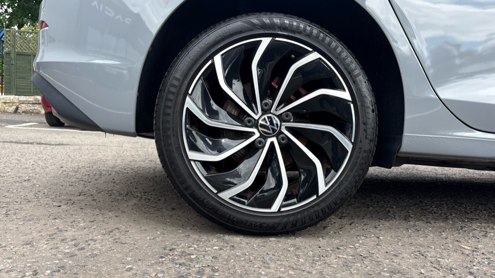 Volkswagen Golf 1.5 TSI Life 5dr Petrol Hatchback - Image 7