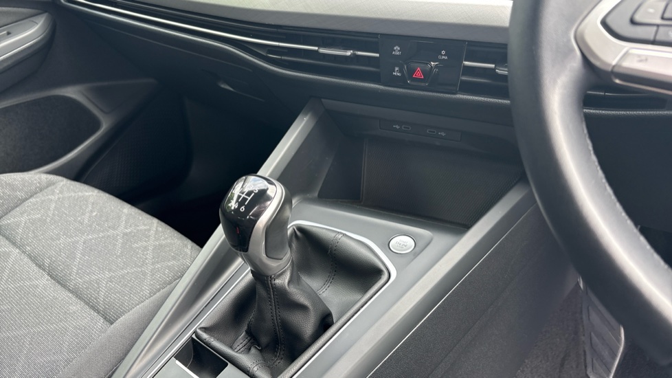 Volkswagen Golf 1.5 TSI Life 5dr Petrol Hatchback - Image 14