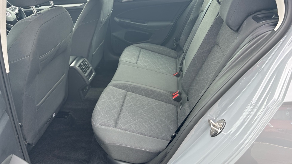 Volkswagen Golf 1.5 TSI Life 5dr Petrol Hatchback - Image 16
