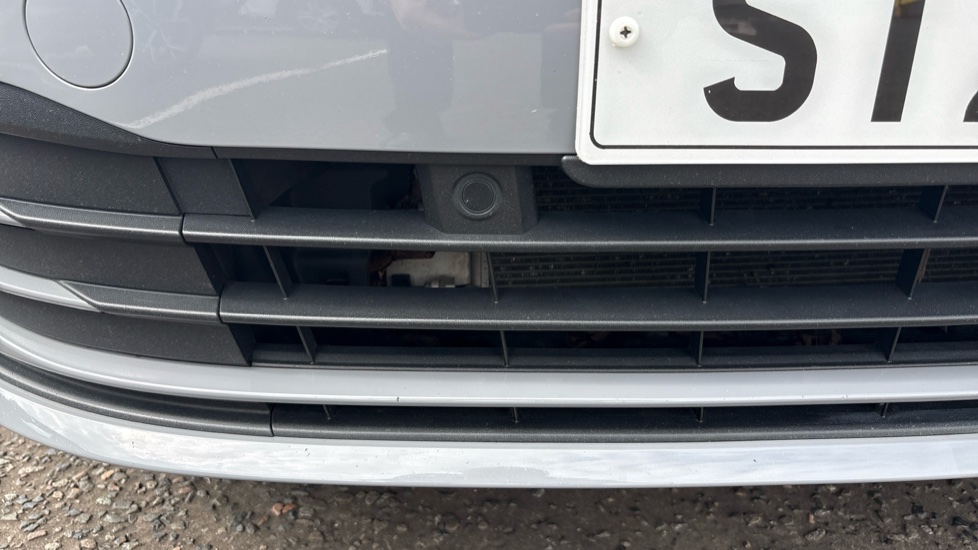 Volkswagen Golf 1.5 TSI Life 5dr Petrol Hatchback - Image 46