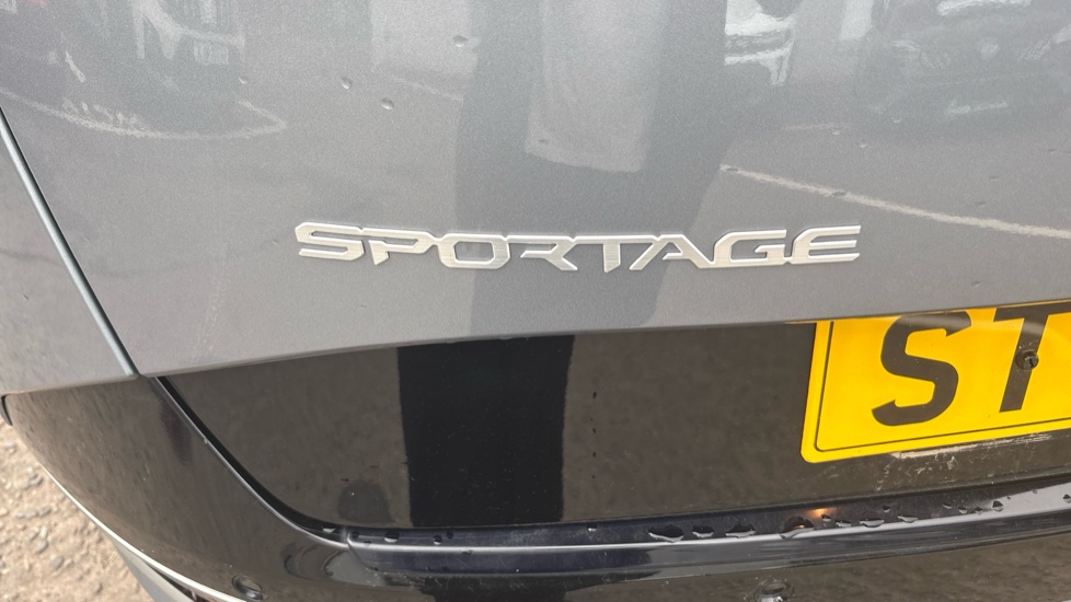 Kia Sportage 1.6T GDi HEV GT-Line S 5dr Auto AWD Hybrid Estate - Image 34