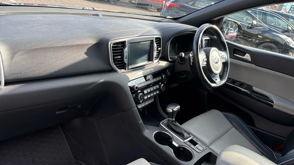 Kia Sportage 2.0 CRDi GT-Line S 5dr Auto [AWD] Diesel Estate - Image 9