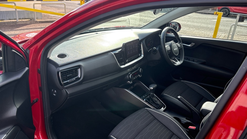 Kia Stonic 1.0T GDi 99 GT-Line 5dr DCT Petrol Estate - Image 9