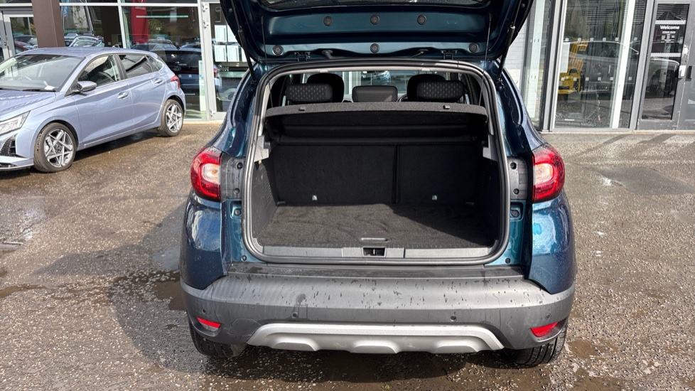 Renault Captur 0.9 TCE 90 Dynamique S Nav 5dr Petrol Hatchback - Image 4