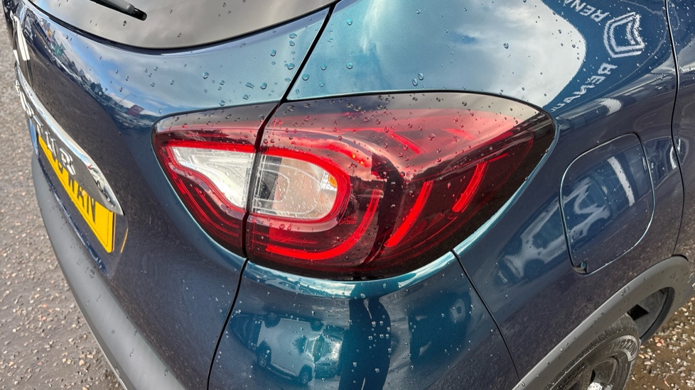 Renault Captur 0.9 TCE 90 Dynamique S Nav 5dr Petrol Hatchback - Image 39