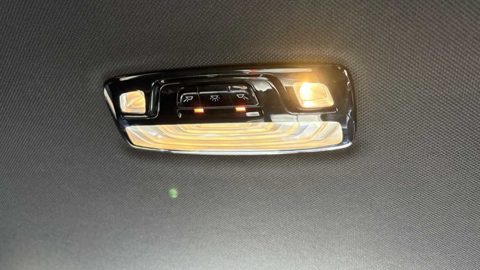 BMW 5 Series 520d MHT xDrive M Sport 5dr Auto Diesel Estate - Image 46