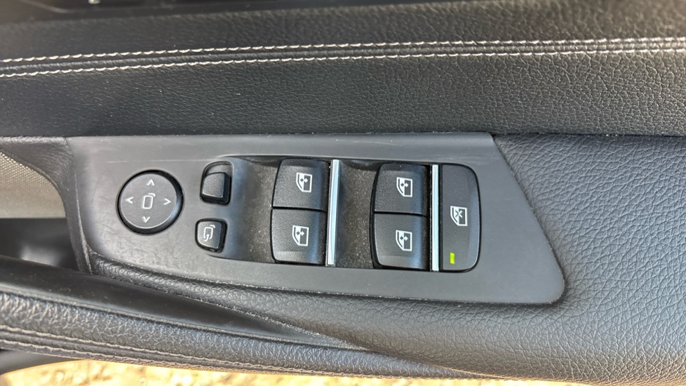 BMW 5 Series 520d MHT xDrive M Sport 5dr Auto Diesel Estate - Image 55