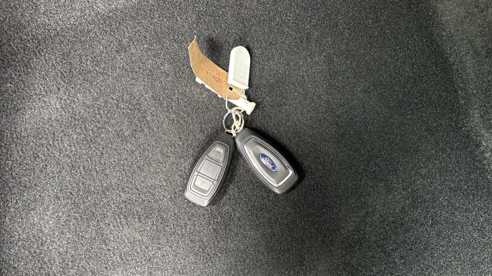 Ford Kuga 1.5 EcoBoost 150 Titanium Edition 5dr Petrol Estate - Image 20