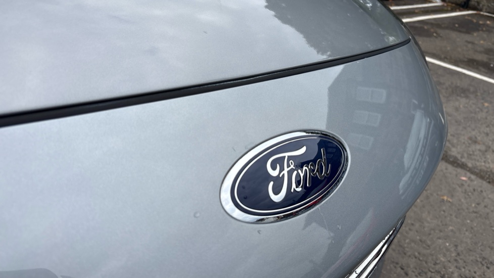 Ford Kuga 1.5 EcoBoost 150 Titanium Edition 5dr Petrol Estate - Image 21