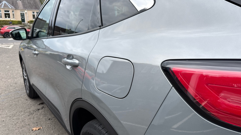 Ford Kuga 1.5 EcoBoost 150 Titanium Edition 5dr Petrol Estate - Image 46