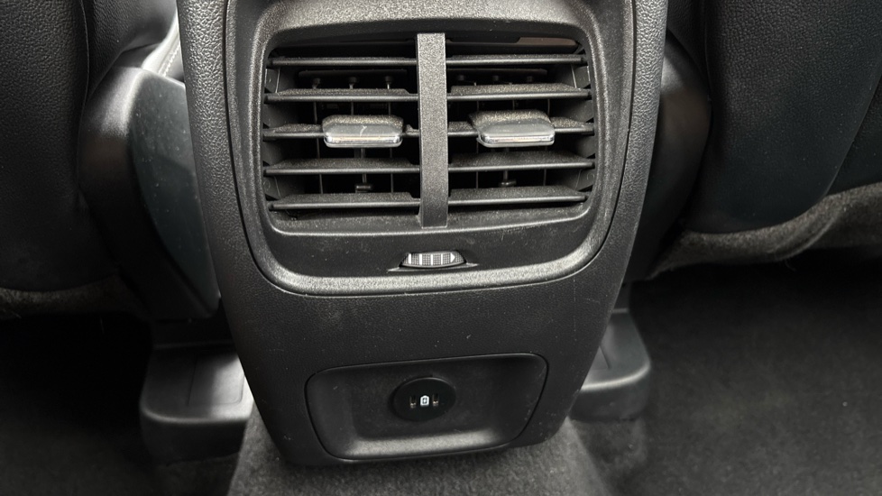 Ford Kuga 1.5 EcoBoost 150 Titanium Edition 5dr Petrol Estate - Image 48