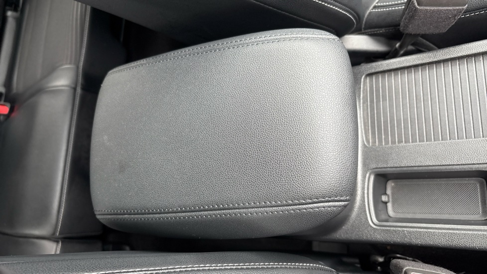Ford Kuga 1.5 EcoBoost 150 Titanium Edition 5dr Petrol Estate - Image 66