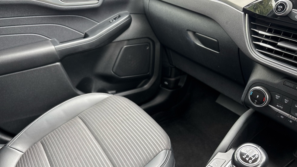 Ford Kuga 1.5 EcoBoost 150 Titanium Edition 5dr Petrol Estate - Image 69