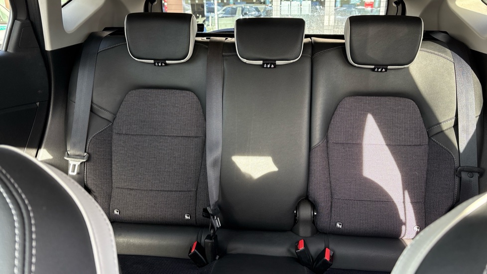 Renault Captur 1.0 TCE 90 SE Edition 5dr Petrol Hatchback - Image 15