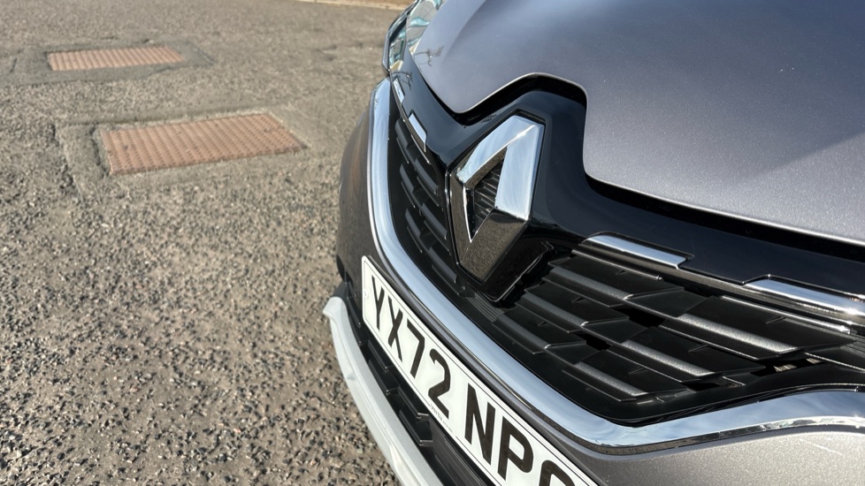 Renault Captur 1.0 TCE 90 SE Edition 5dr Petrol Hatchback - Image 32