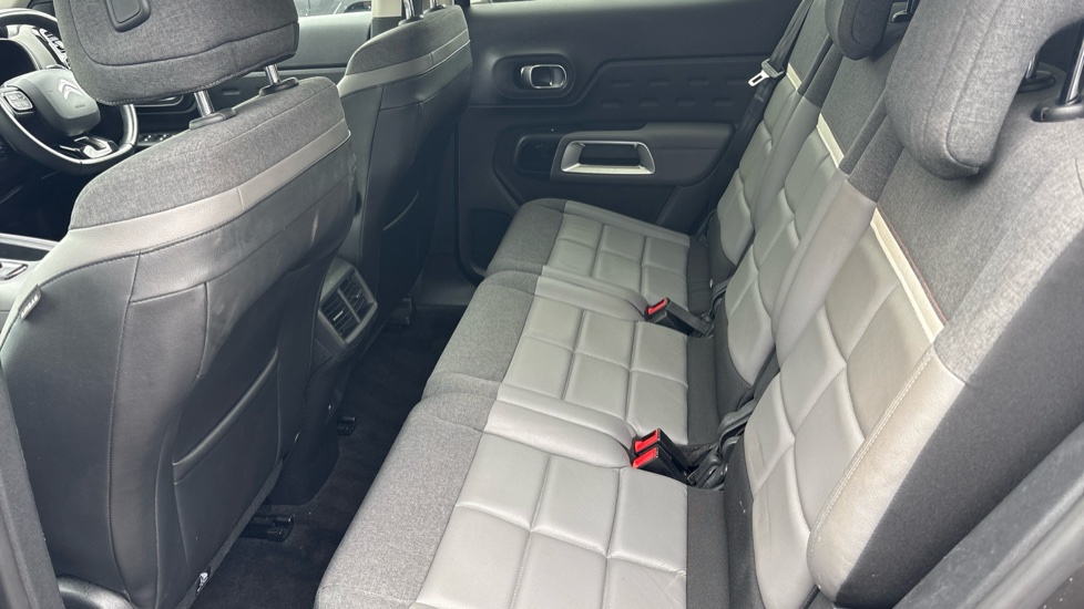 Citroen C5 Aircross 1.6 PureTech 180 Flair Plus 5dr EAT8 Petrol Hatchback - Image 21