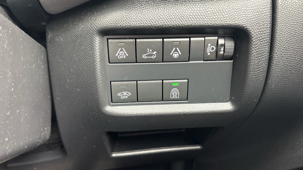 Citroen C5 Aircross 1.6 PureTech 180 Flair Plus 5dr EAT8 Petrol Hatchback - Image 43