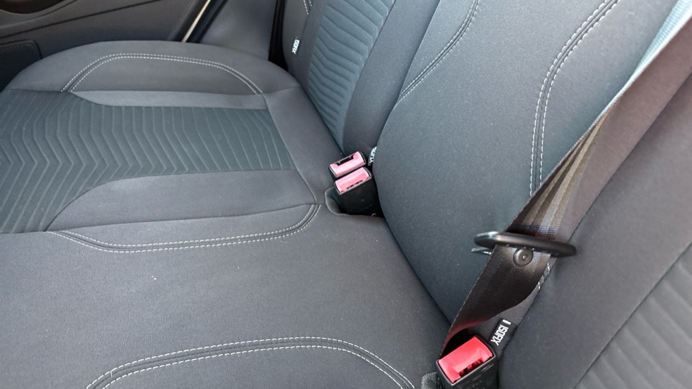 Ford Fiesta 1.25 82 Zetec 5dr Petrol Hatchback - Image 17