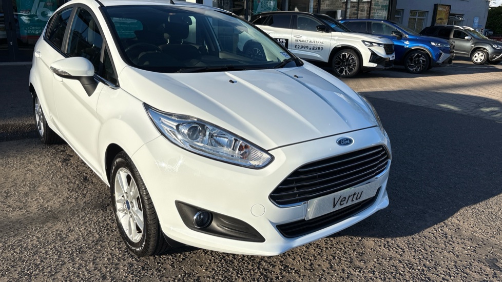 Ford Fiesta 1.25 82 Zetec 5dr Petrol Hatchback - Image 25