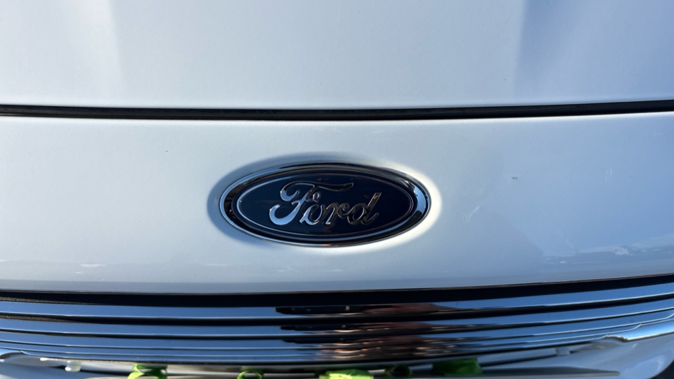 Ford Fiesta 1.25 82 Zetec 5dr Petrol Hatchback - Image 26