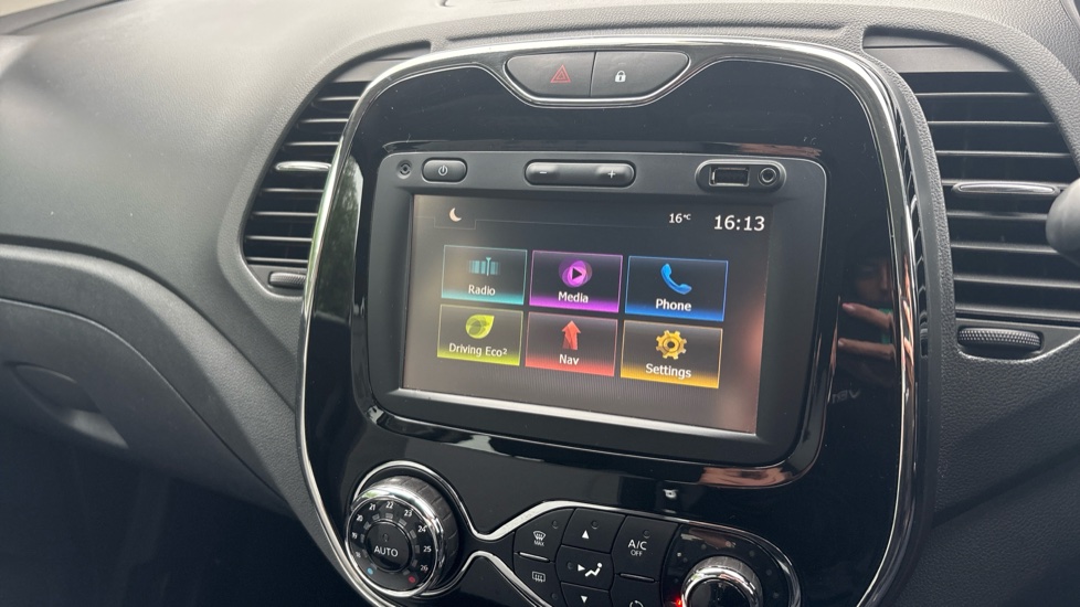 Renault Captur 1.5 dCi 90 Dynamique Nav 5dr Diesel Hatchback - Image 12