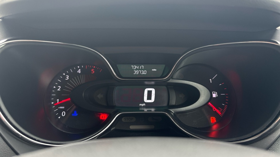 Renault Captur 1.5 dCi 90 Dynamique Nav 5dr Diesel Hatchback - Image 18