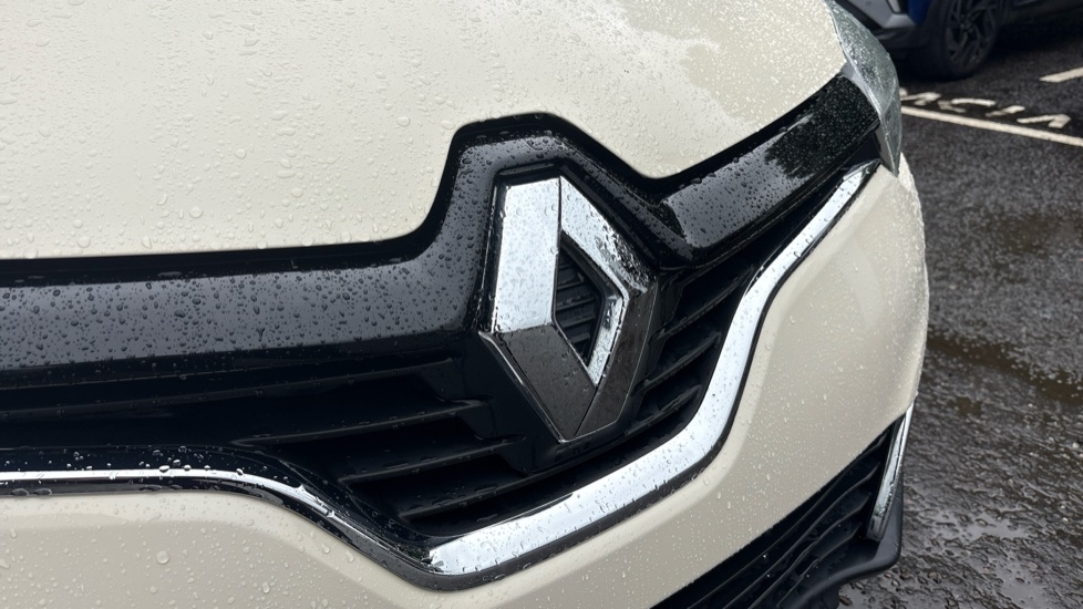 Renault Captur 1.5 dCi 90 Dynamique Nav 5dr Diesel Hatchback - Image 22
