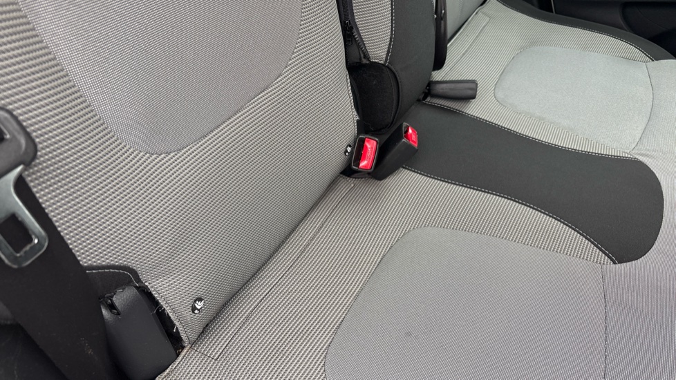 Renault Captur 1.5 dCi 90 Dynamique Nav 5dr Diesel Hatchback - Image 31