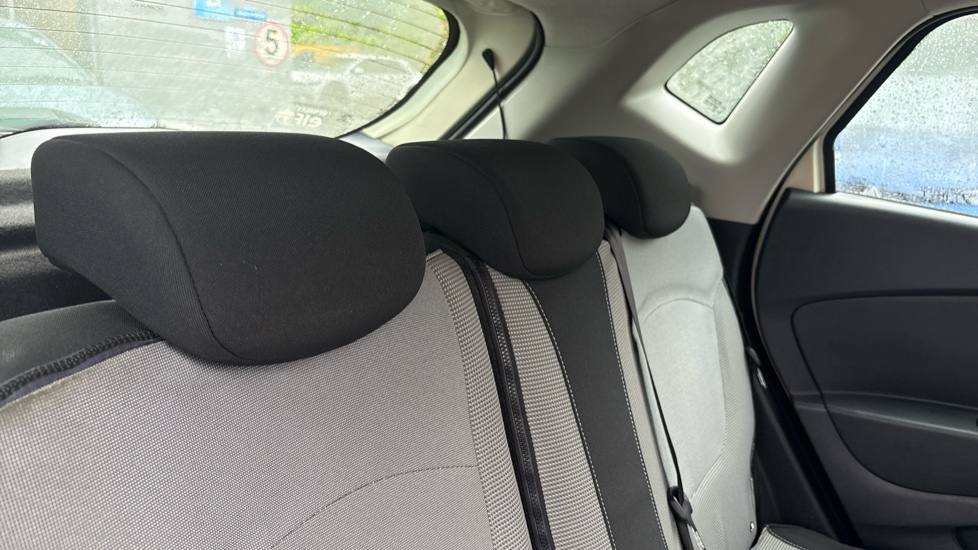 Renault Captur 1.5 dCi 90 Dynamique Nav 5dr Diesel Hatchback - Image 32