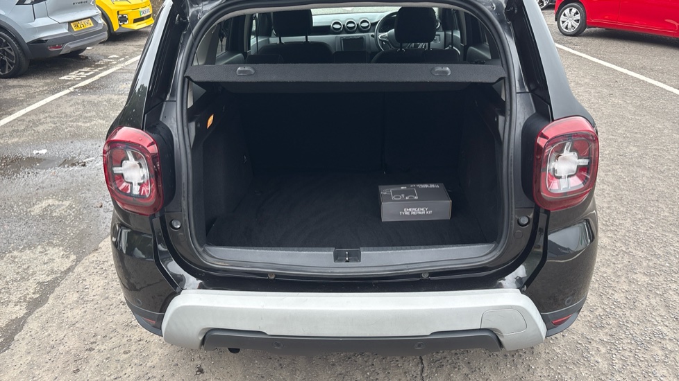 Dacia Duster 1.6 SCe Comfort 5dr Petrol Estate - Image 4