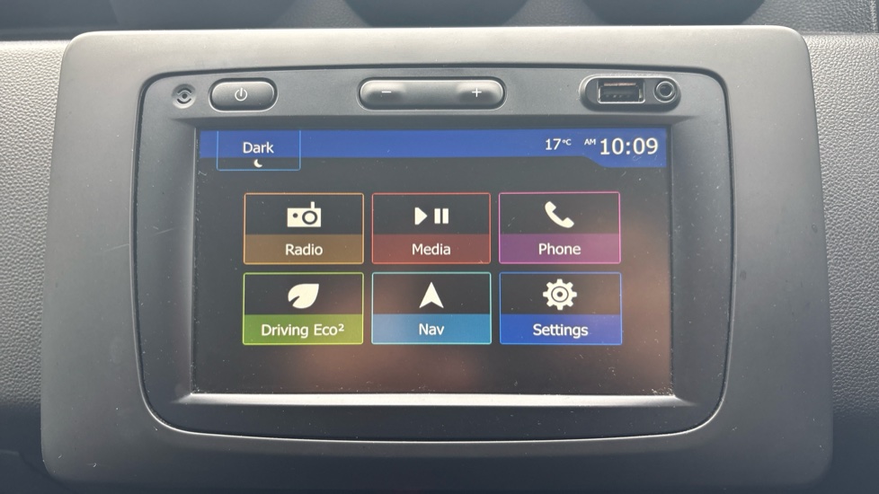 Dacia Duster 1.6 SCe Comfort 5dr Petrol Estate - Image 12