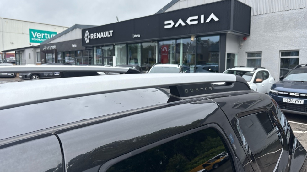 Dacia Duster 1.6 SCe Comfort 5dr Petrol Estate - Image 23