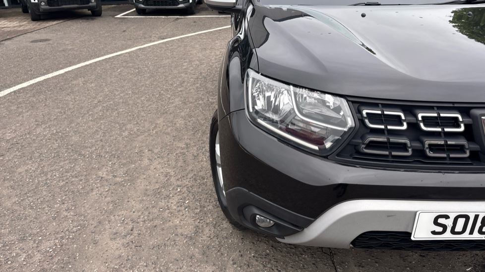 Dacia Duster 1.6 SCe Comfort 5dr Petrol Estate - Image 27