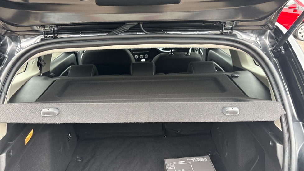 Dacia Duster 1.6 SCe Comfort 5dr Petrol Estate - Image 31