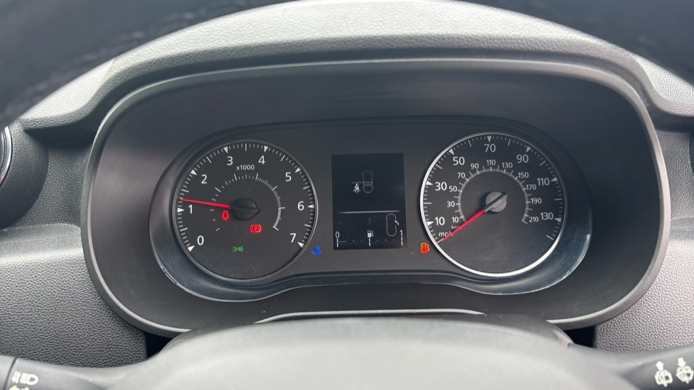 Dacia Duster 1.6 SCe Comfort 5dr Petrol Estate - Image 41