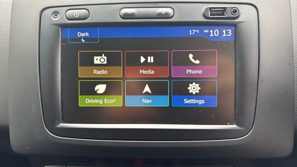 Dacia Duster 1.6 SCe Comfort 5dr Petrol Estate - Image 46
