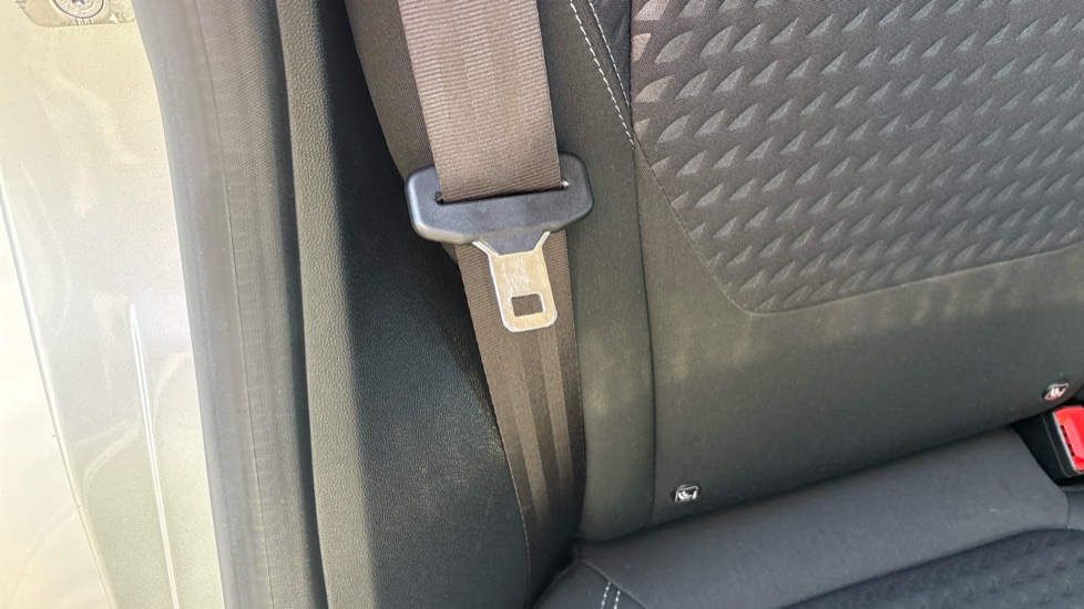 Ford Fiesta 1.0 EcoBoost Titanium 5dr Auto Petrol Hatchback - Image 37