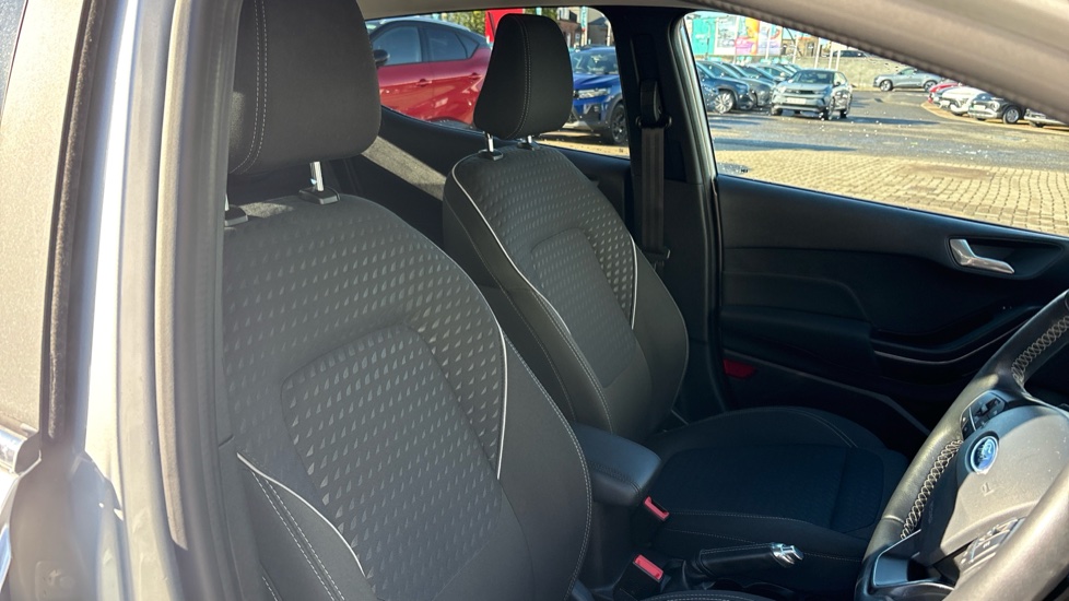 Ford Fiesta 1.0 EcoBoost Titanium 5dr Auto Petrol Hatchback - Image 47