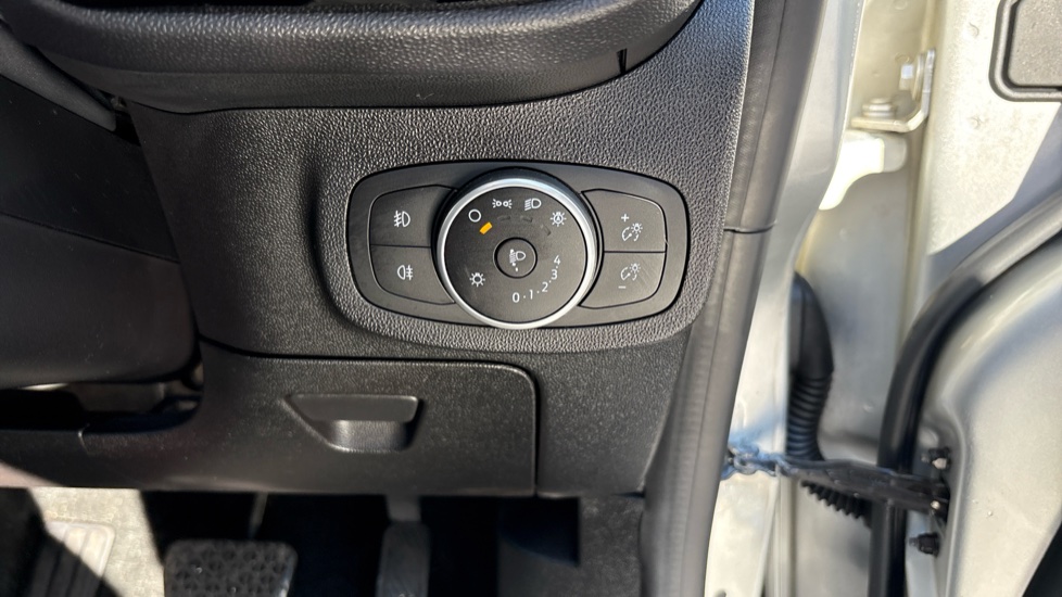 Ford Fiesta 1.0 EcoBoost Titanium 5dr Auto Petrol Hatchback - Image 50