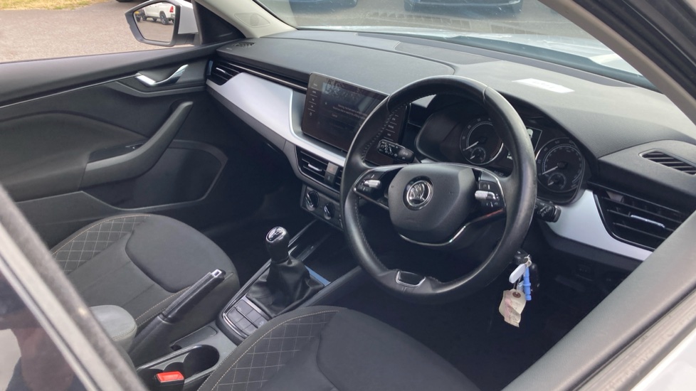Skoda Kamiq 1.0 TSI 95 SE Drive 5dr Petrol Hatchback - Image 11