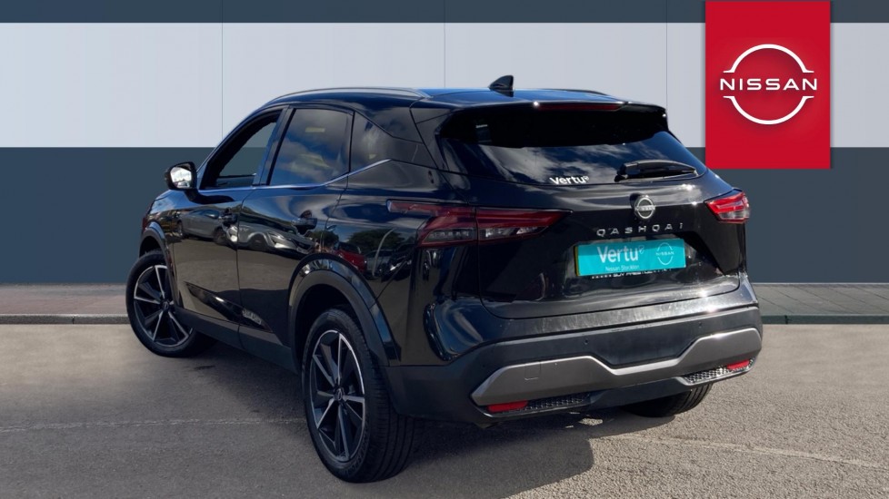 Nissan Qashqai 1.3 DiG-T MH 158 Tekna 5dr Xtronic Petrol Hatchback - Image 2