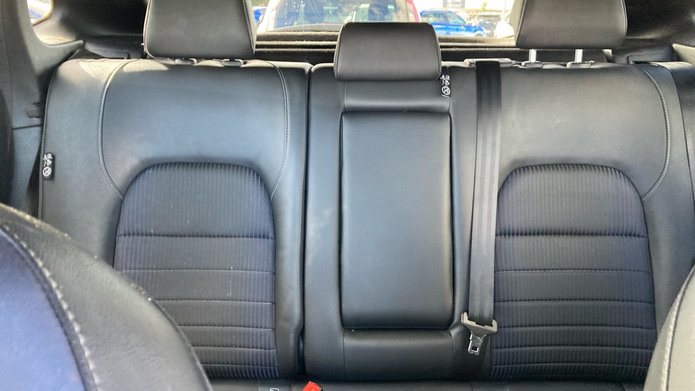 Nissan Qashqai 1.3 DiG-T MH 158 Tekna 5dr Xtronic Petrol Hatchback - Image 15